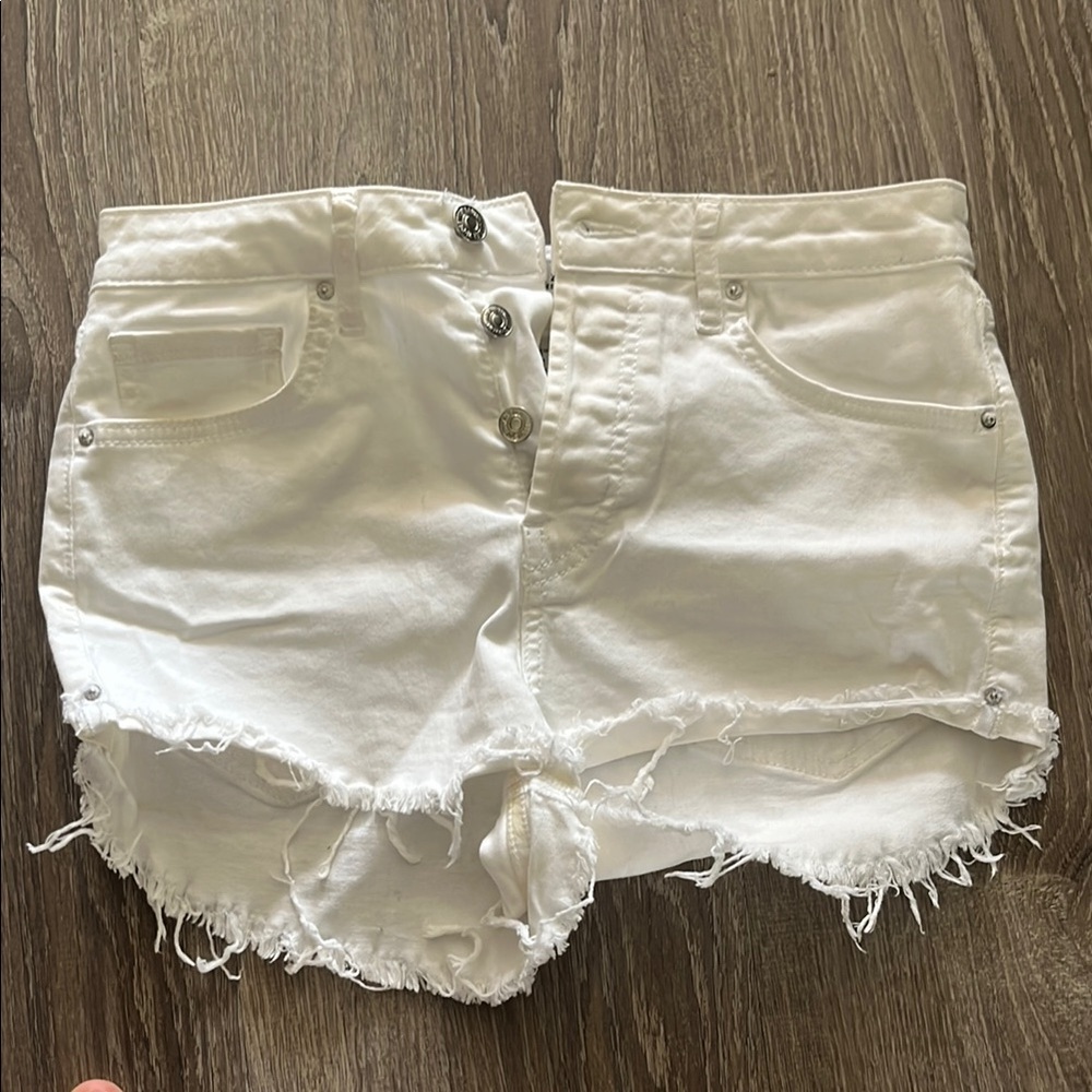 White Frayed Hem Women Shorts